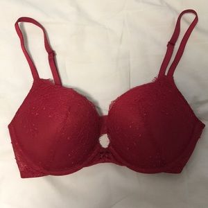 Victoria Secret’s Bombshell Add 2 Cups Push-up Bra